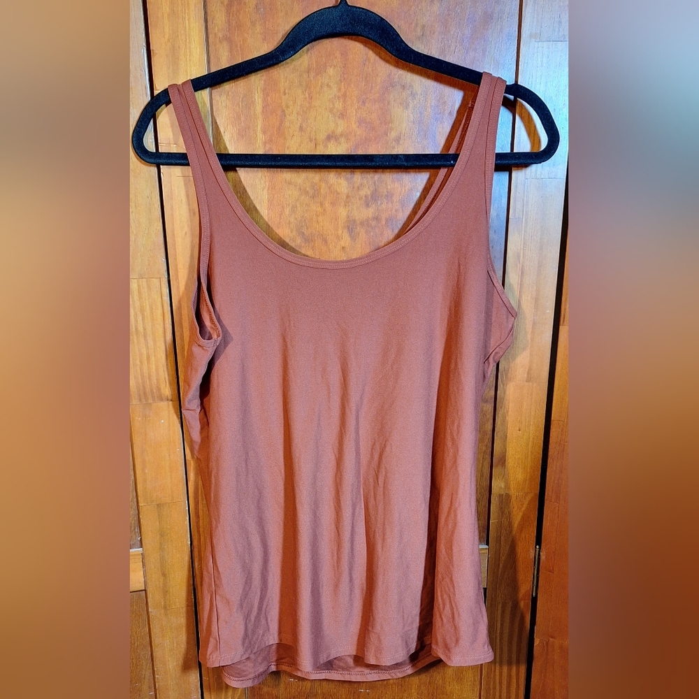 NO BOUNDARIES Rust Tank Top - Picture 1 of 4